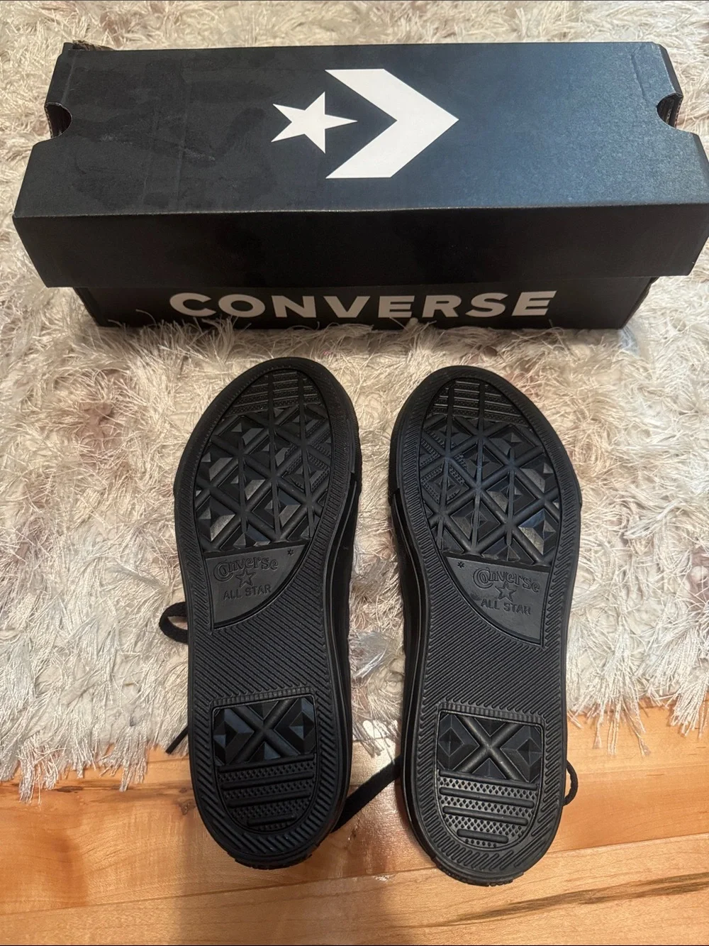 Converse nwt still