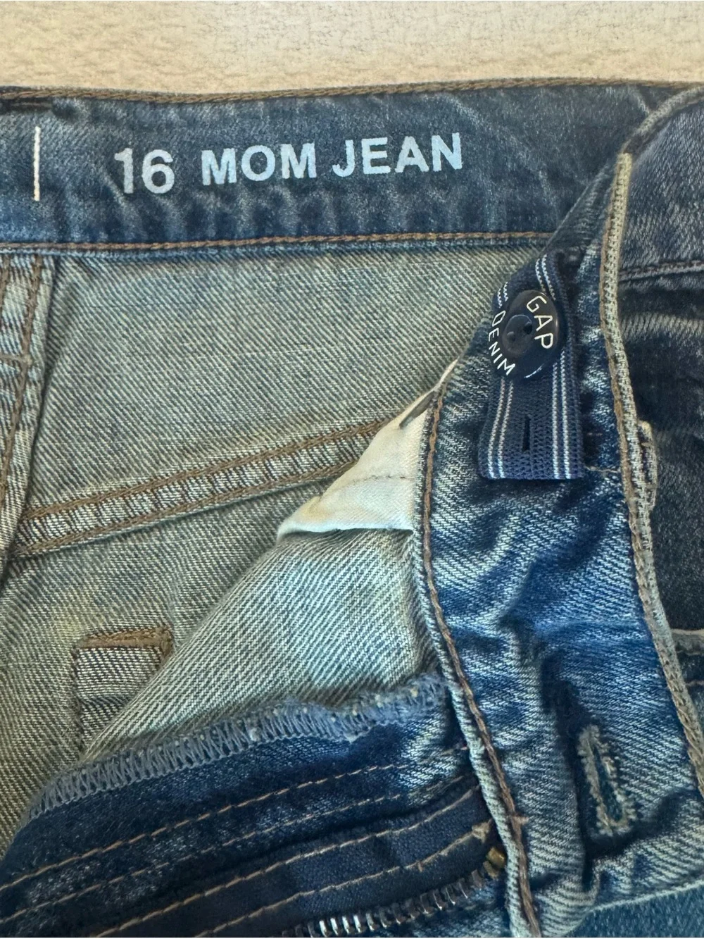 GAP Men's Slim Straight Jeans - Faded Blue Denim