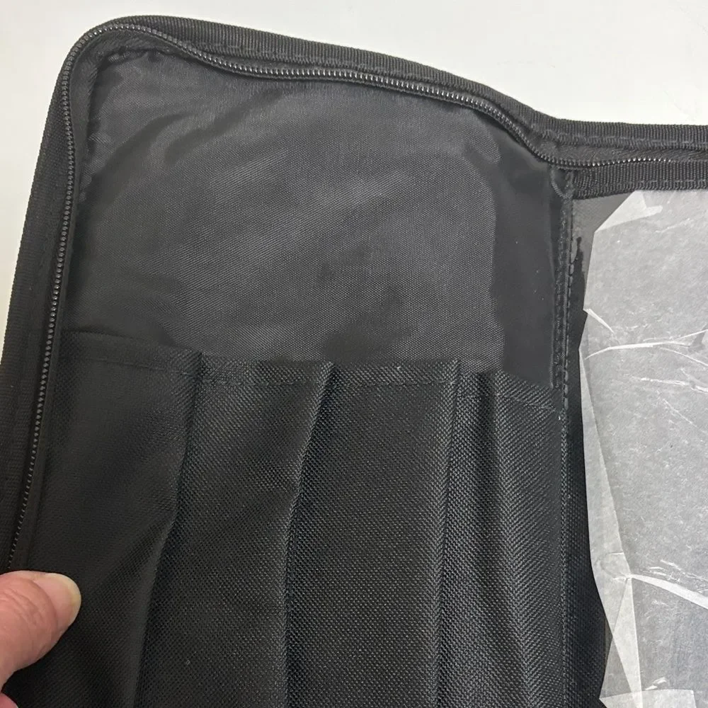 NWT Thirty-One Black and White Makeup Bag