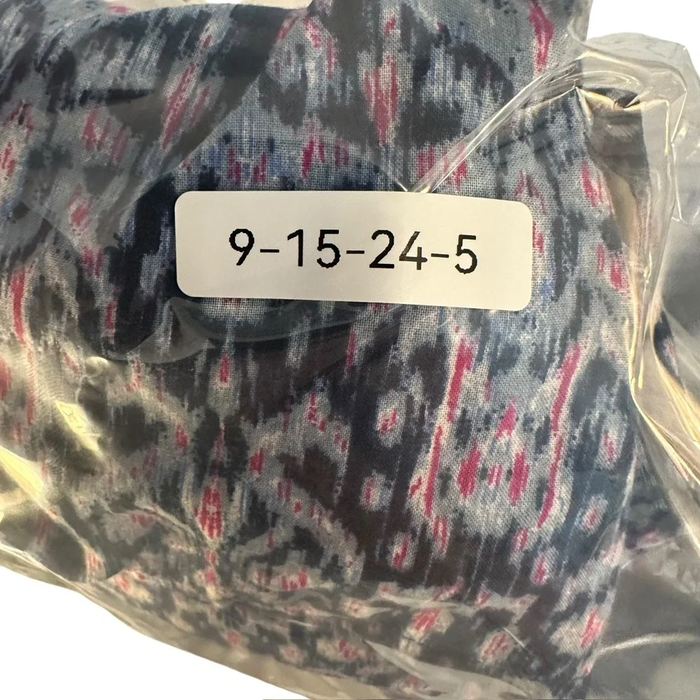 Banana Republic lightweight woven