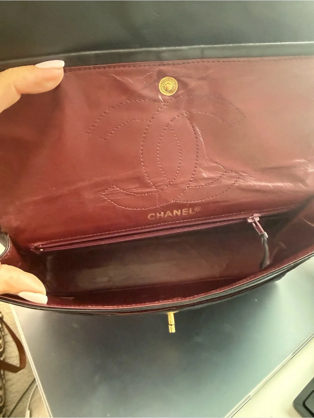 CHANEL elegant quilted