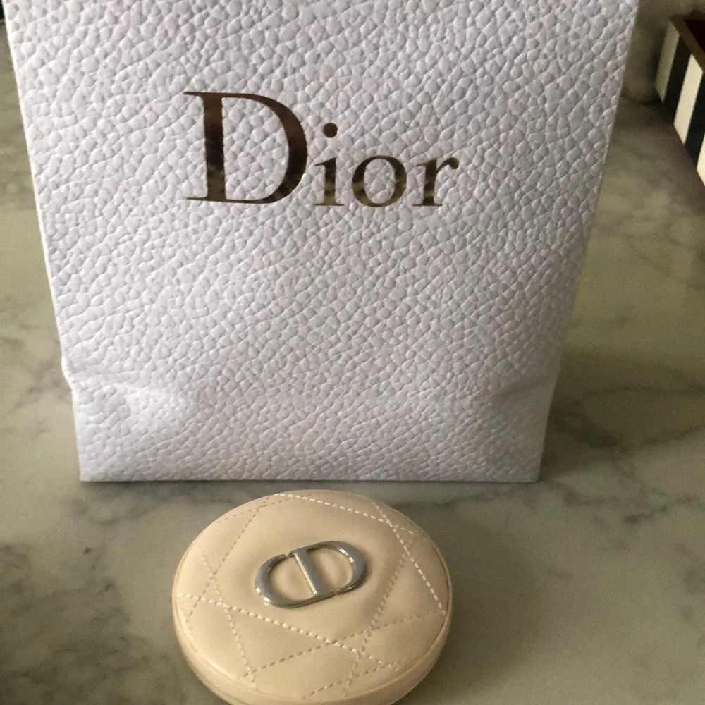 Dior makeup rose