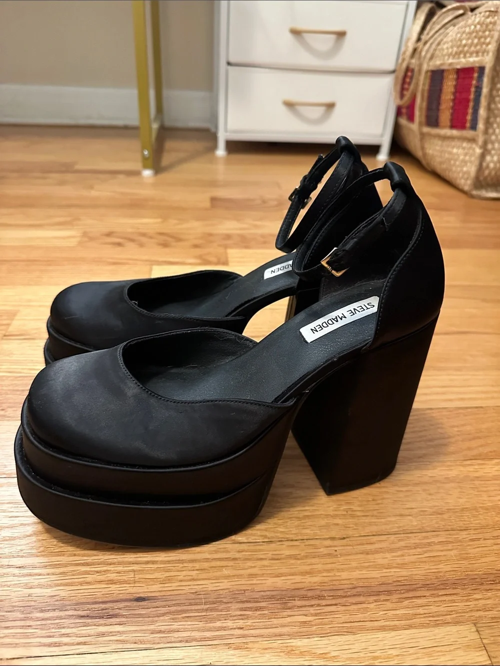 Steve Madden chunky platform