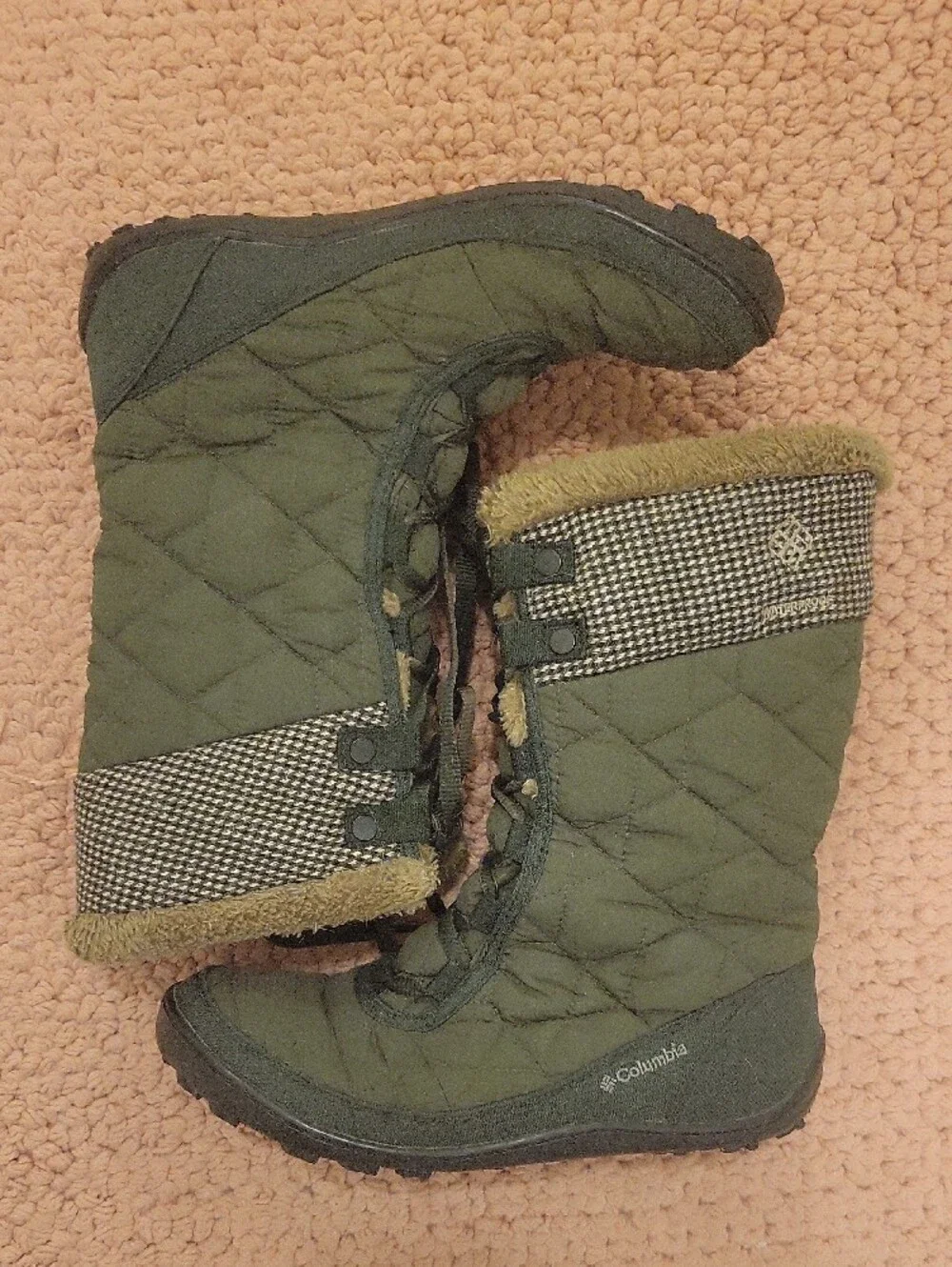 Columbia resistant warm feet