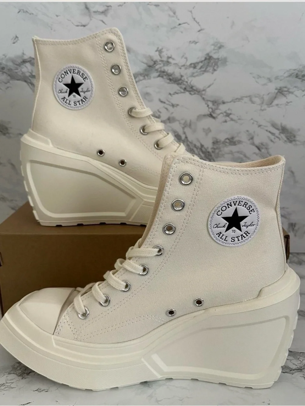 Converse chunky platform