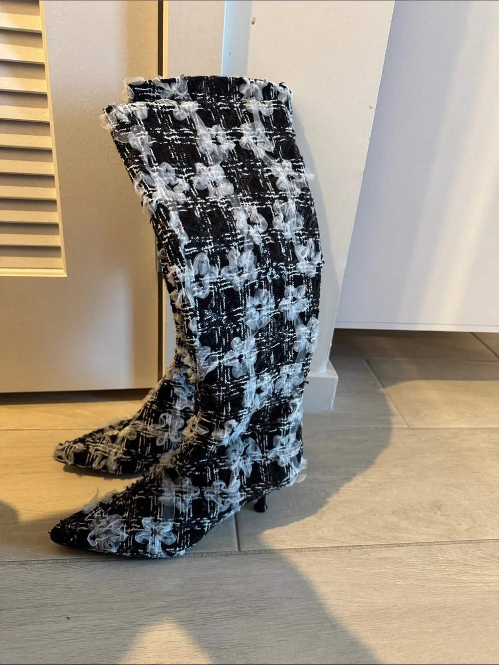 Betsey Johnson chic knee