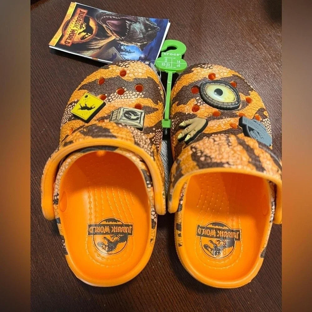 NWT Crocs Jurassic World Classic Clogs, Toddler Size c6, Limited Edition
