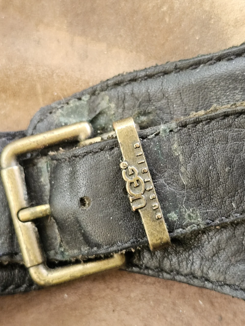 UGG comfortable black