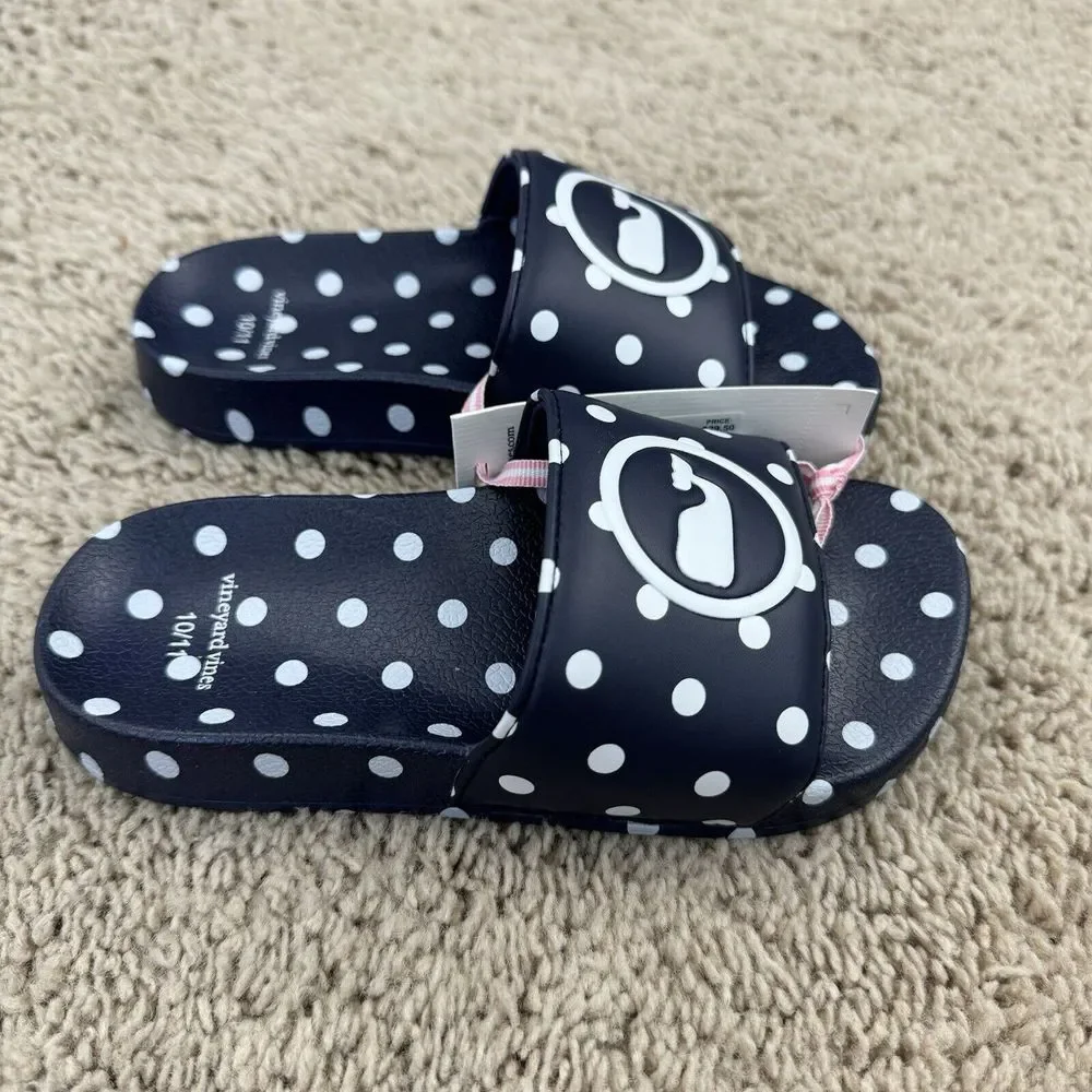 Vineyard Vines 11 tags poolside