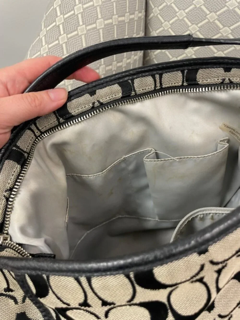 Coach Vintage Park Signature Hobo - Black and Tan