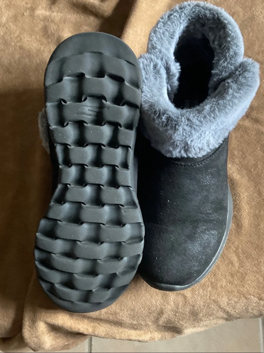 Skechers cozy ankle