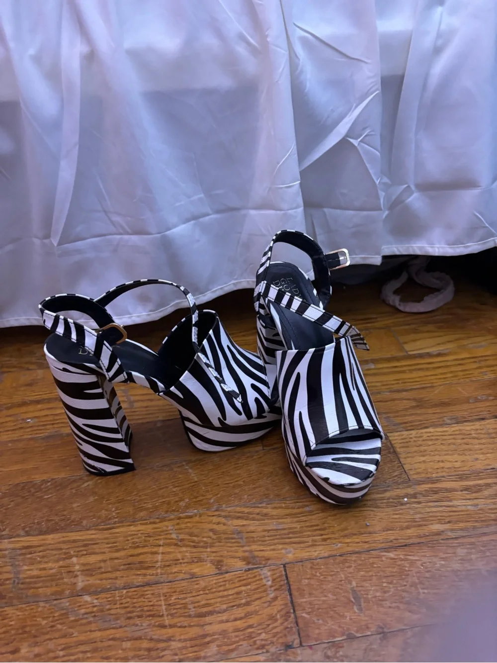 Dolls Kill bold zebra
