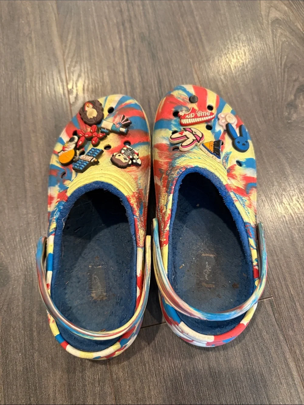 Crocs Colorful Tie-Dye Clog Shoes with Character Charms size 4 7:21