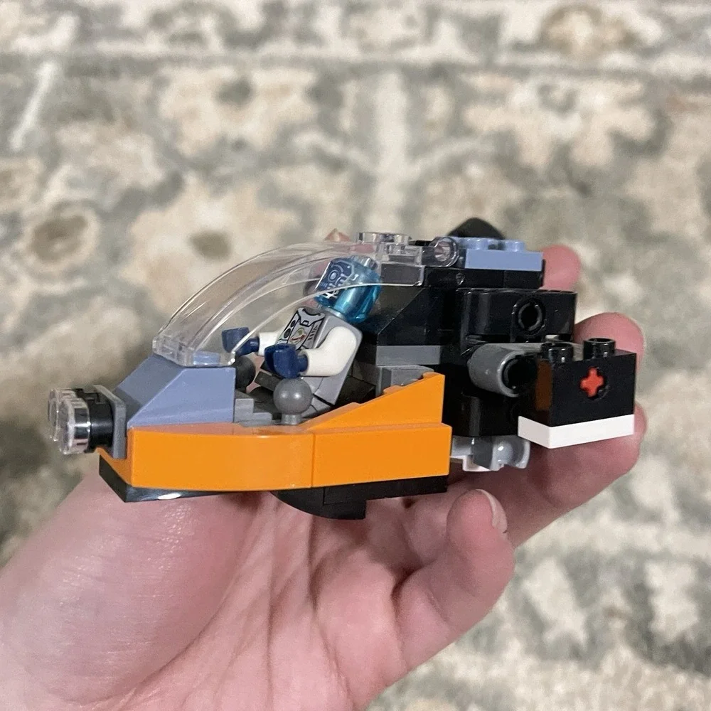 LEGO Creator: 3 In 1 Cyber Drone (31111)‎ Incomplete For Parts