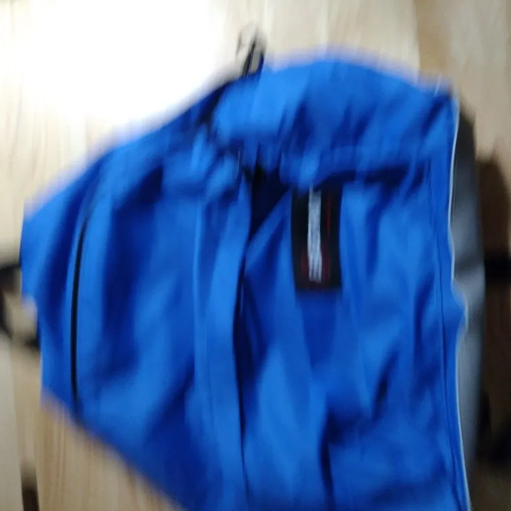 Eastpak no vinyl bottom