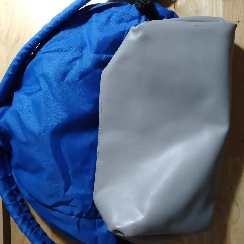 Eastpak vinyl excellent