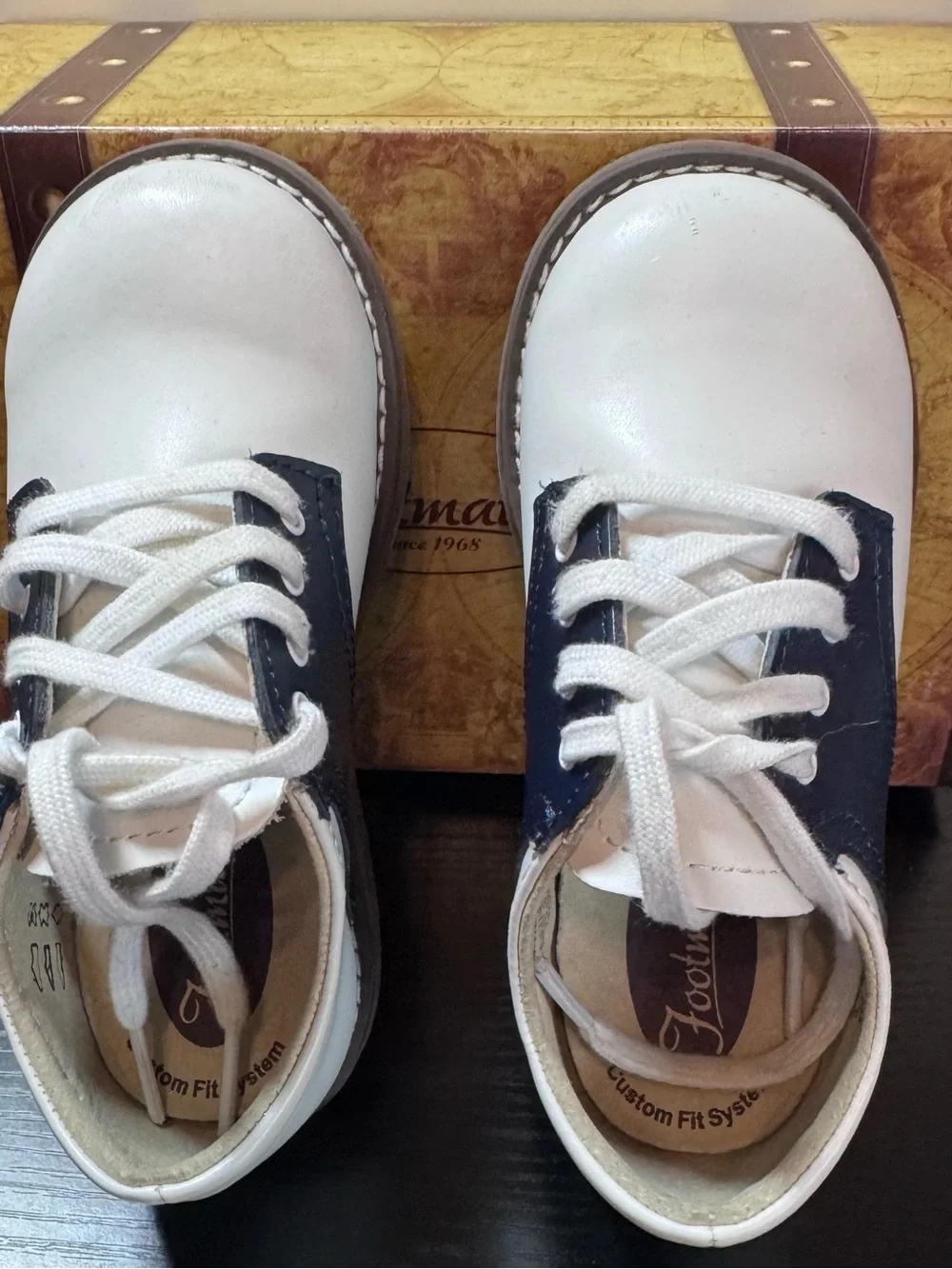 FootMates White and Navy Kids Lace-Up Oxfords