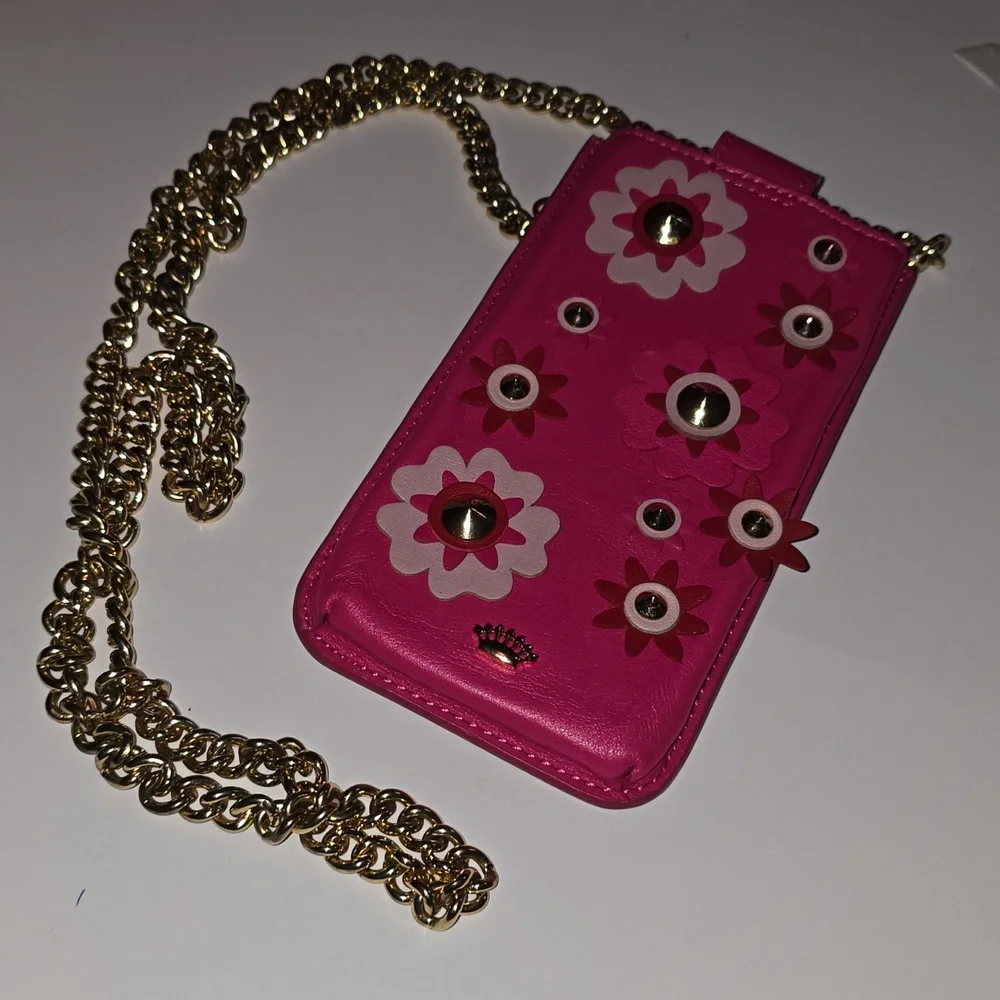 Juicy Couture measures inches this