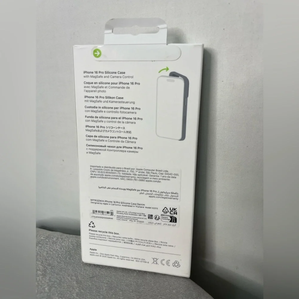 Apple original 	•	condition