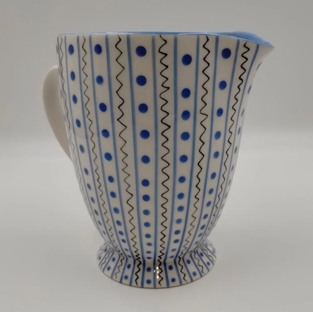 Starbucks Barista Pitcher 48 oz Ceramic White w Blue Dots Zig Zag 2003