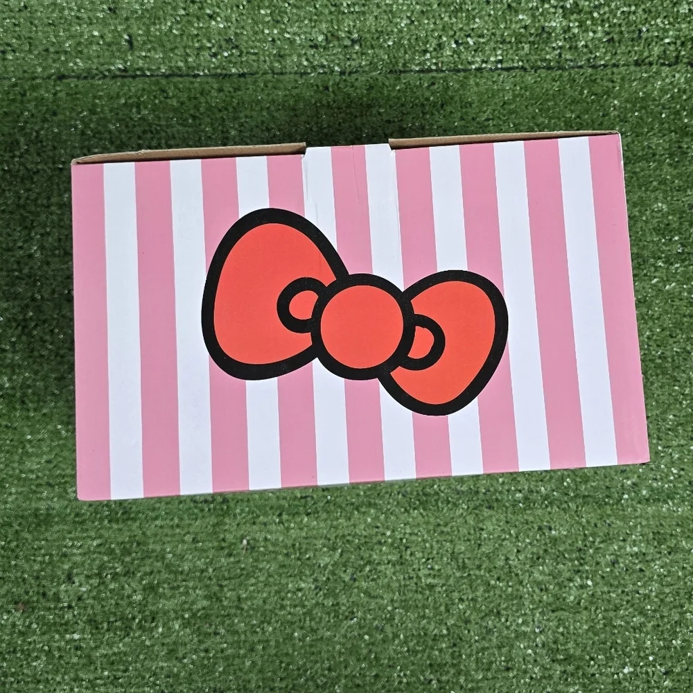 Hello Kitty new tag