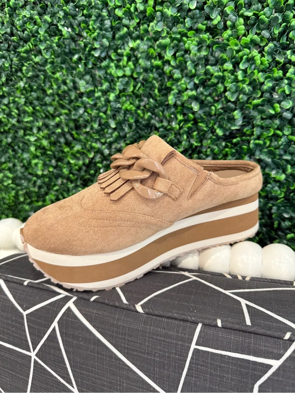 Pierre Dumas slip platform