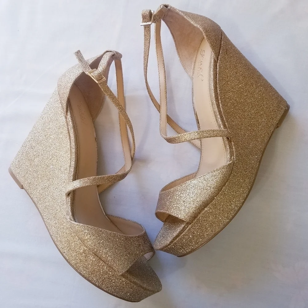 Badgley Mischka like new