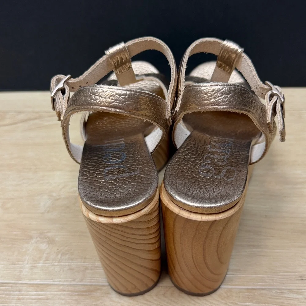 Pedro Garcia metallic gold
