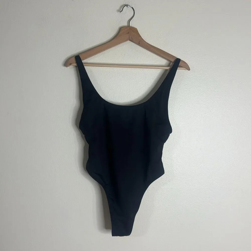 SKIMS piece swimming smooth