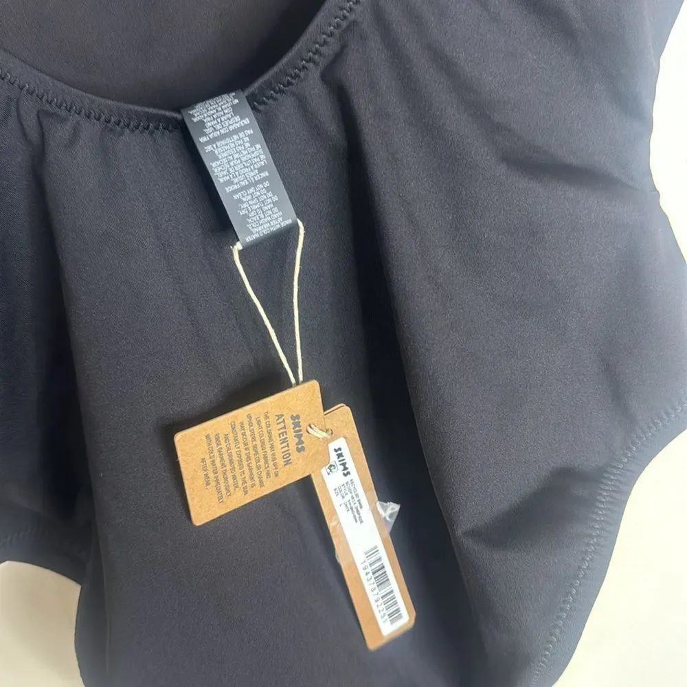 SKIMS perfect beach scoop