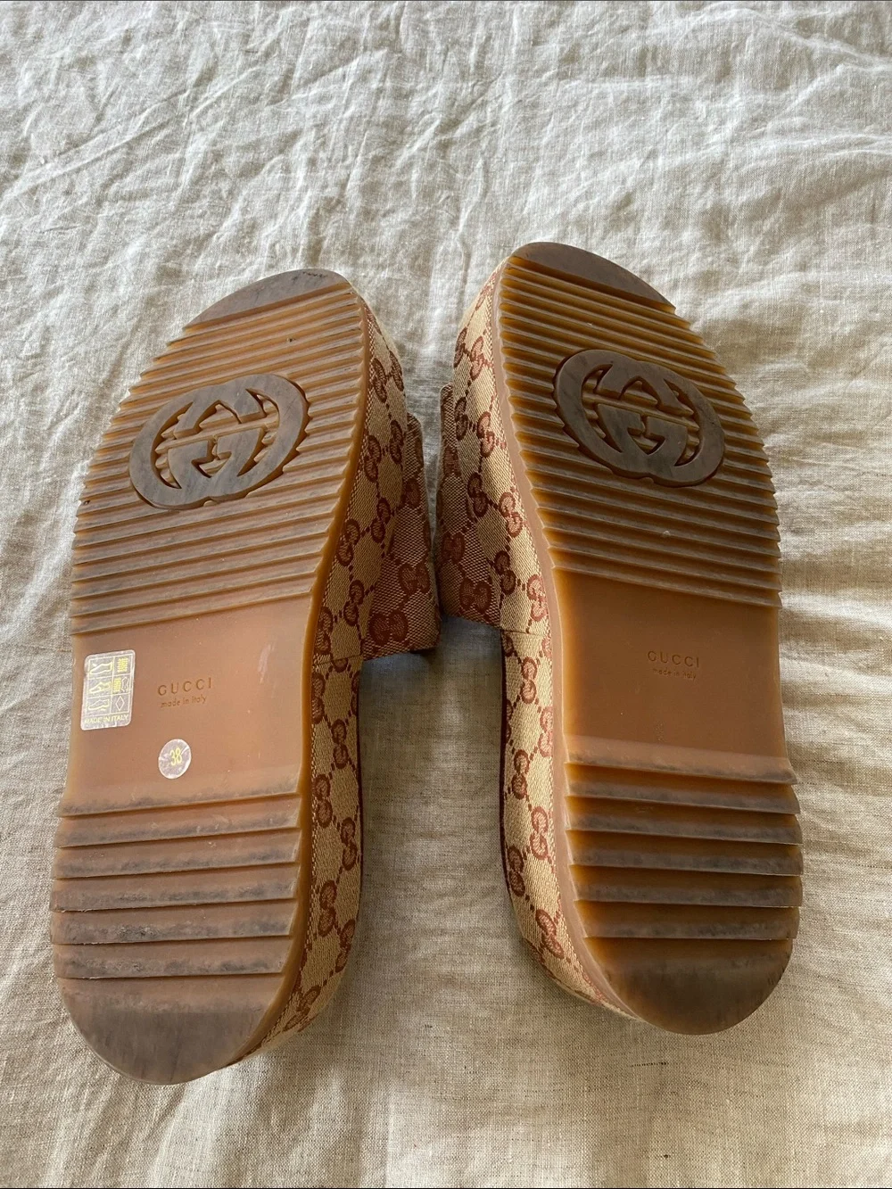 Gucci gold monogram