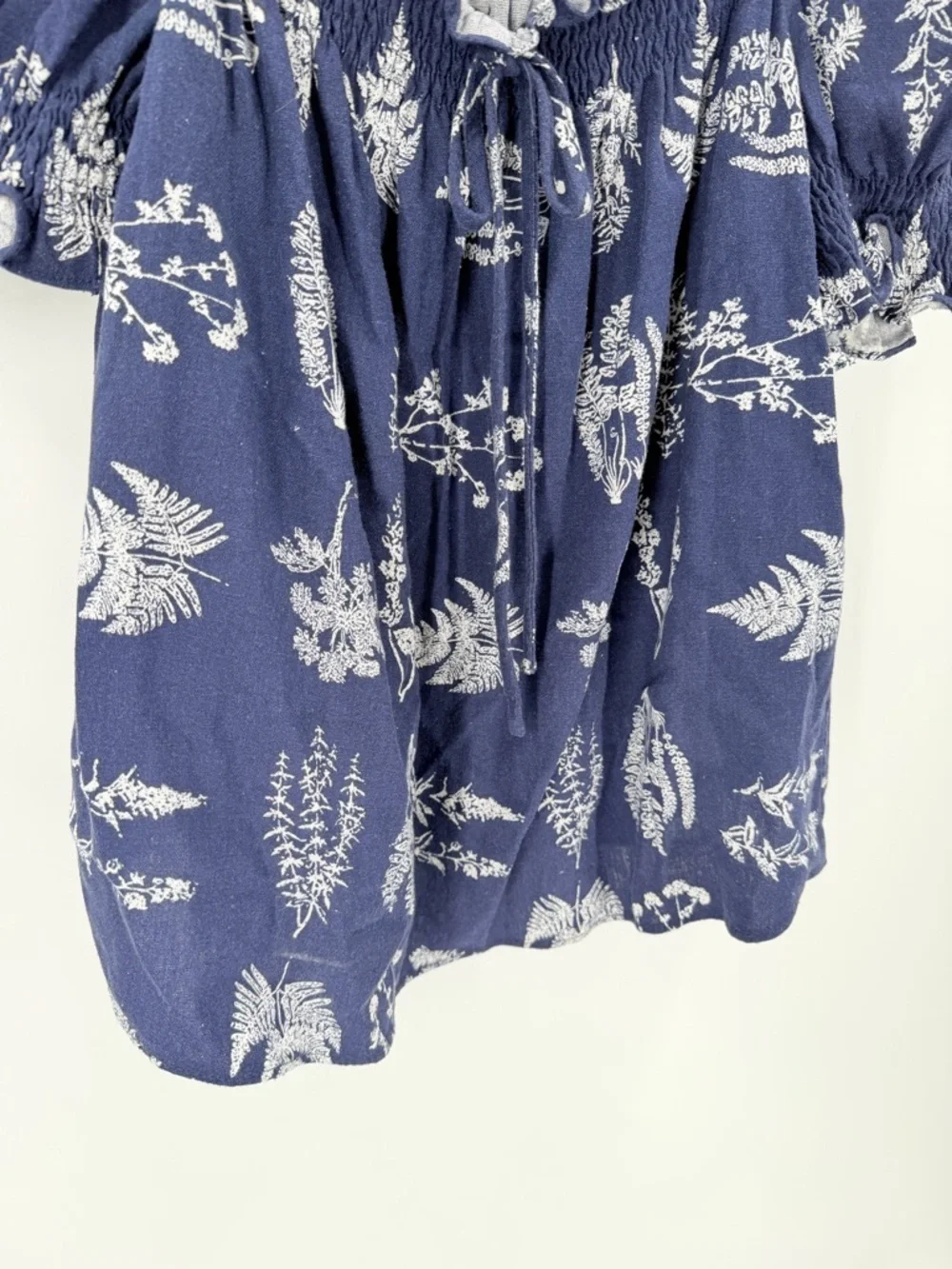 Tuckernuck Pomander Place Blue White Floral Tie Beaufort Botanical Blouse