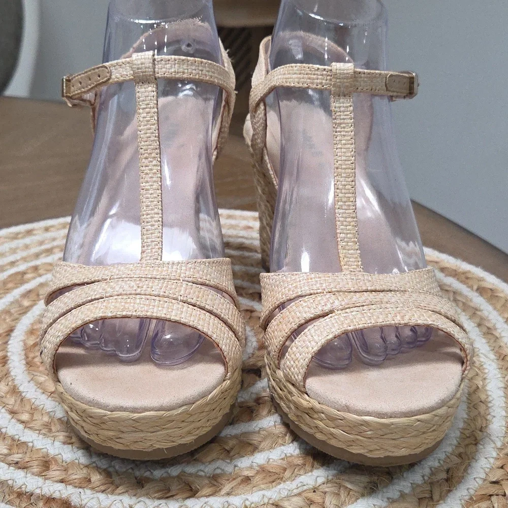 Anne Klein anne klein