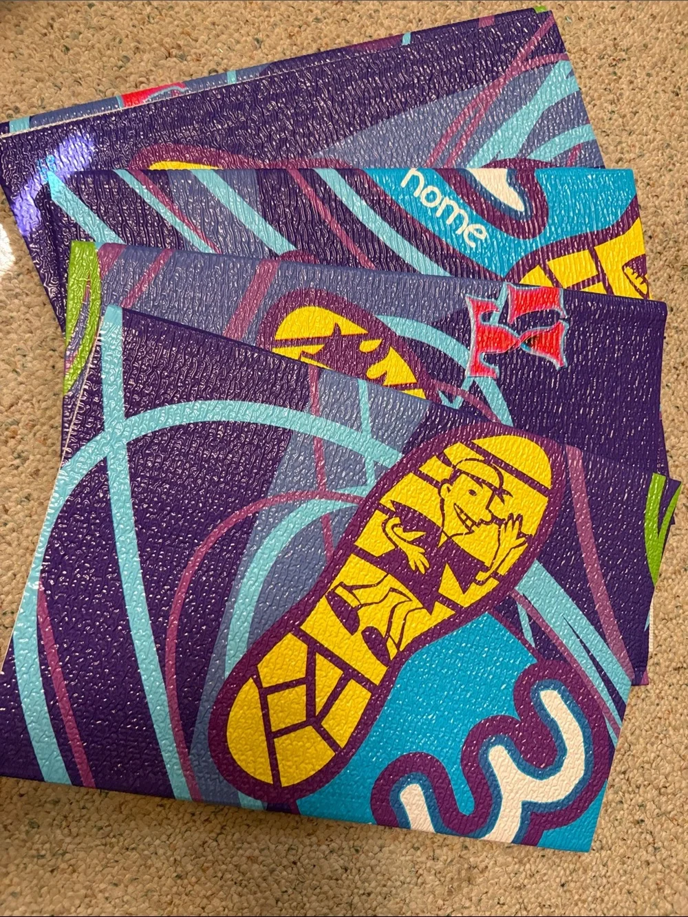 Twister Moves by Twister – Purple, Pink & Green Dance Mat Game