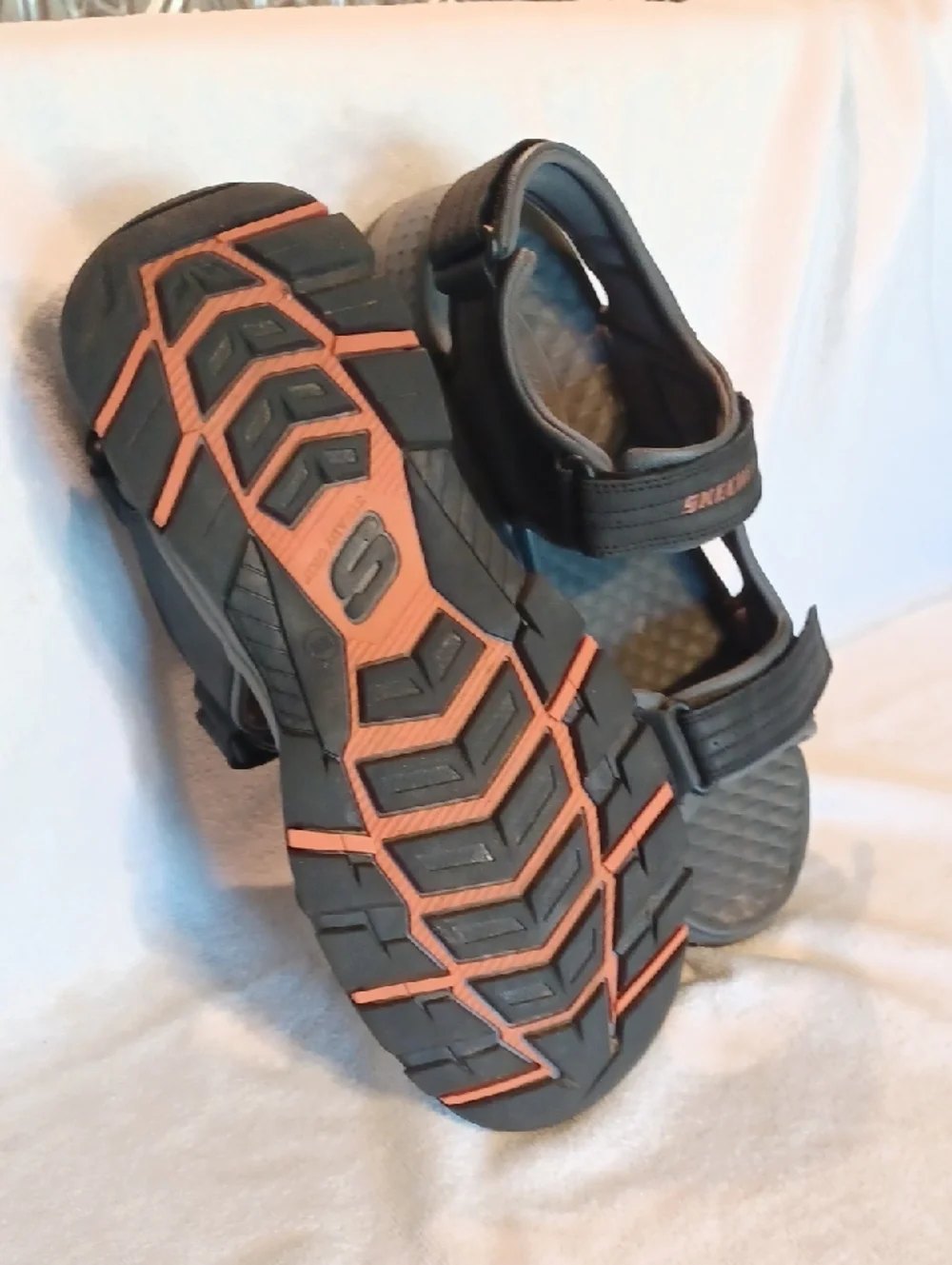 Skechers Men's Gray Sandal Size 11