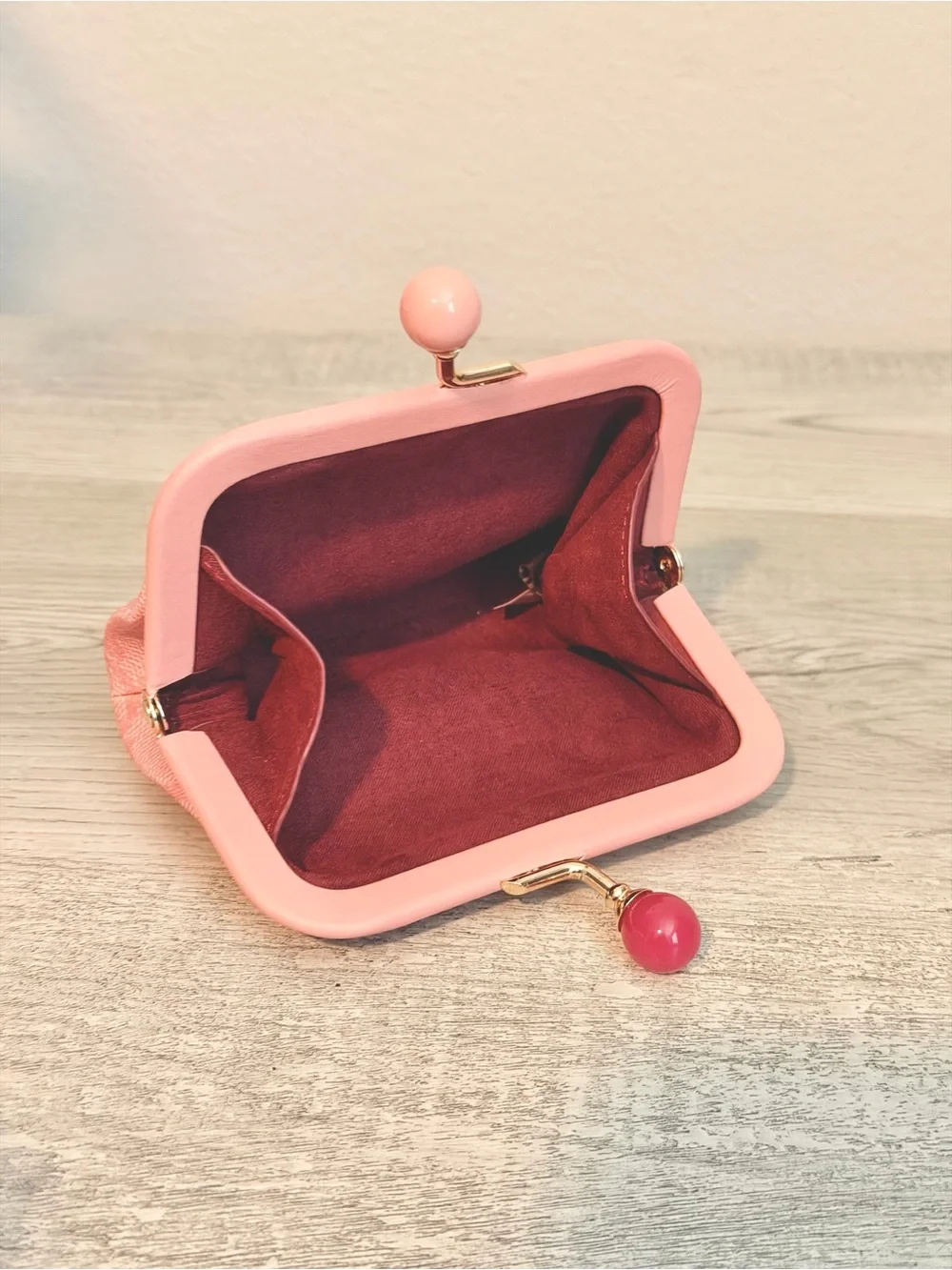 Coach Kiss Lock Coin Pouch