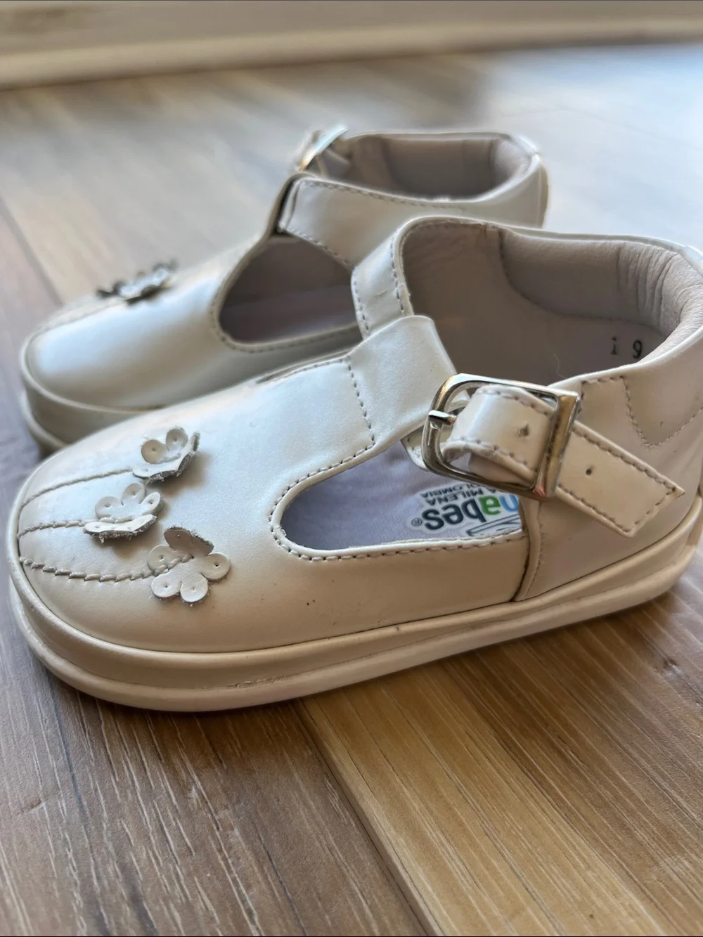 Wannabes by Laura Milena sweet strap