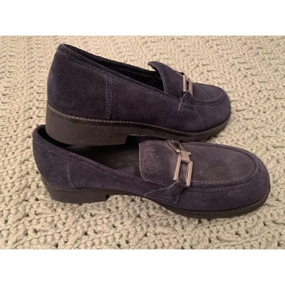 Predictions navy blue