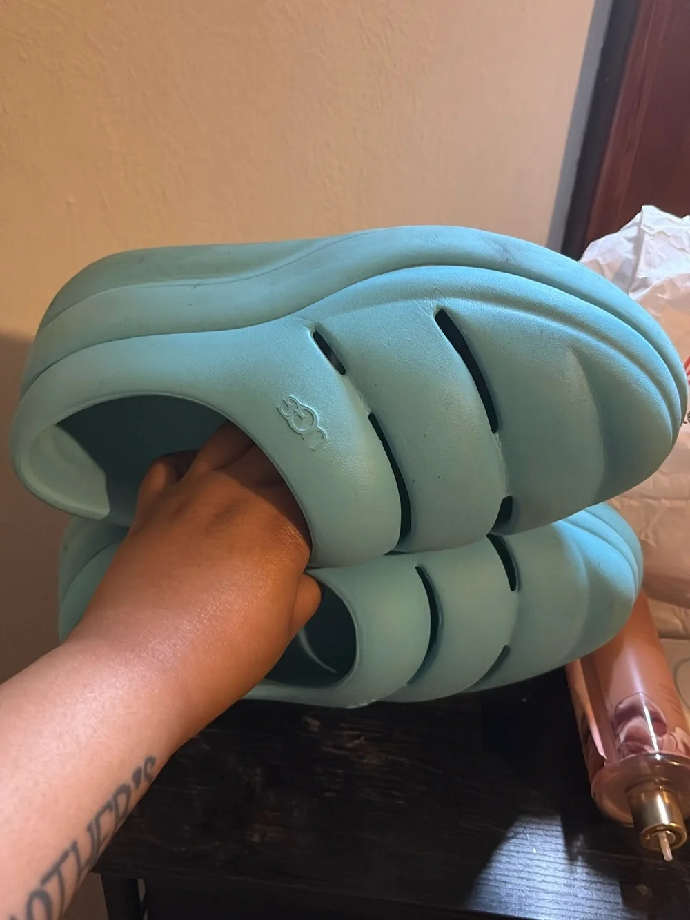 UGG upper everyday footbed