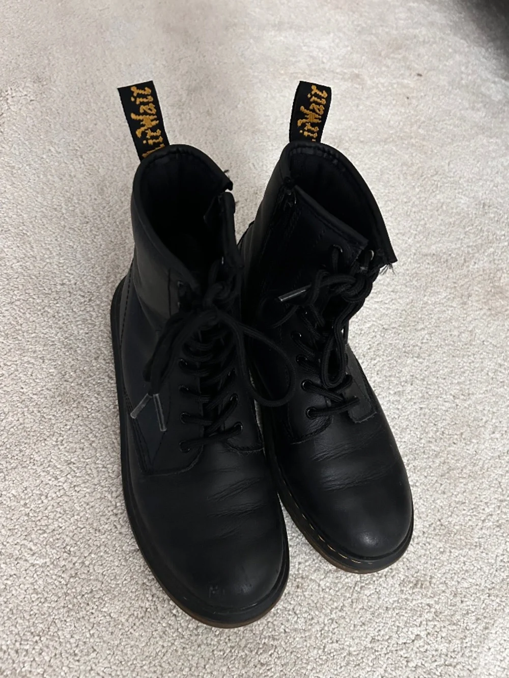 Dr. Martens zip size US ladies 6 or EU 37