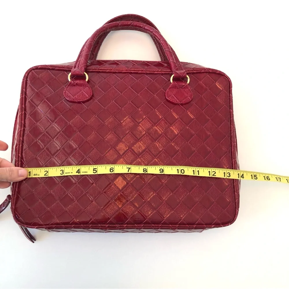 NWOT Estée Lauder Woven Burgundy Vanity Train Case Makeup Travel Laptop Bag