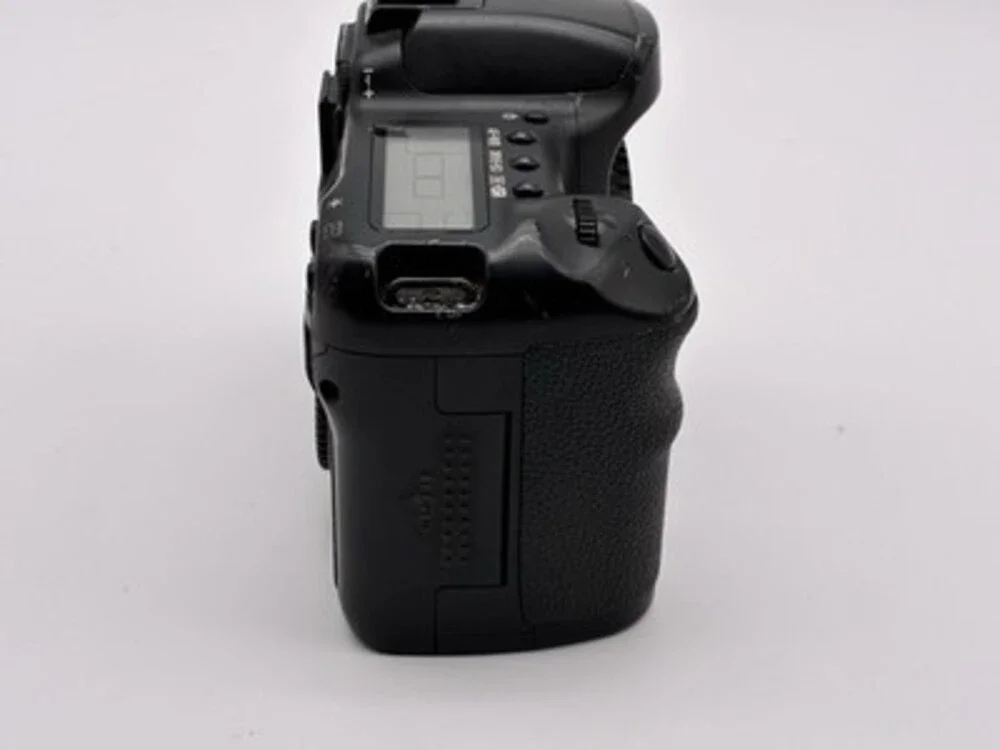 Canon EOS 10D DSLR Camera Body – FOR PARTS / REPAIR Powers On, ERR After Shutter