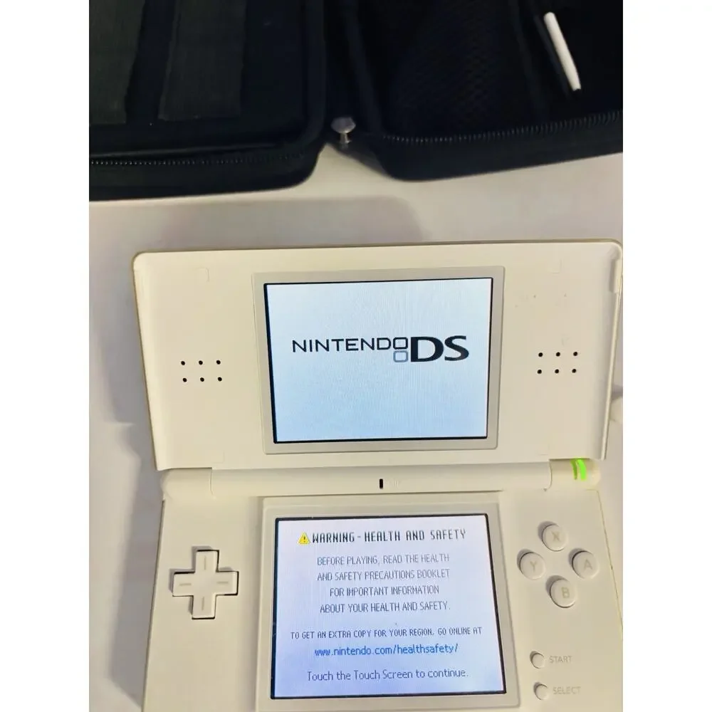 Nintendo DS Lite Handheld System White With Charger And 3ds Case Tested Works