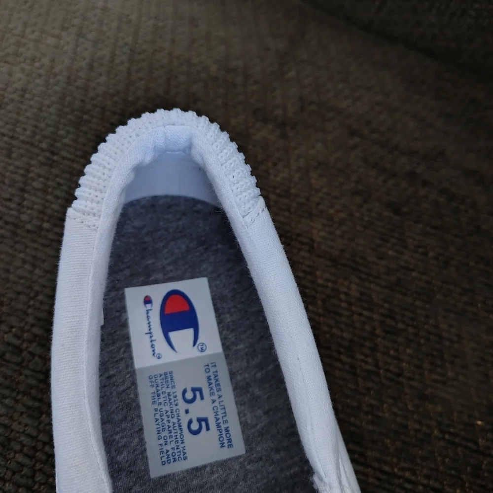 Champion Junior White Slip-On Shoes Size 5.5