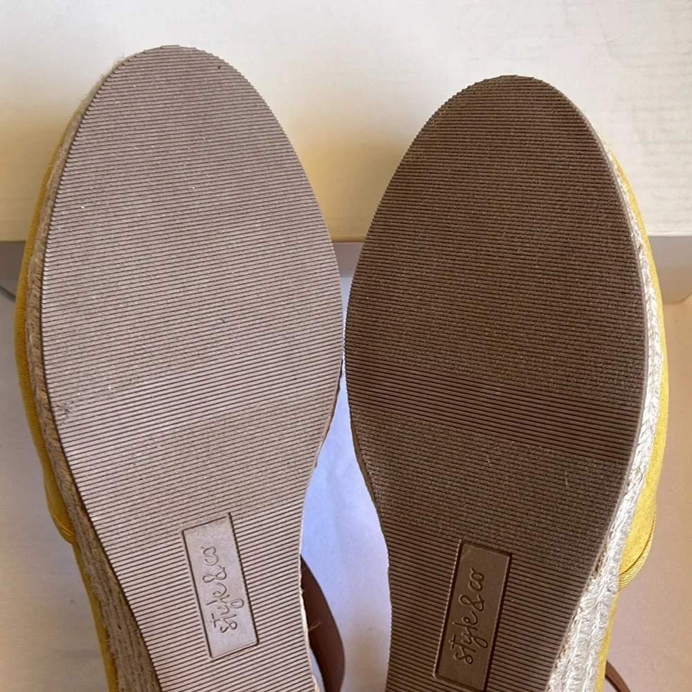 Style & Co Women’s Mailena Dark Yellow Espadrille New in box. Various Sizes.