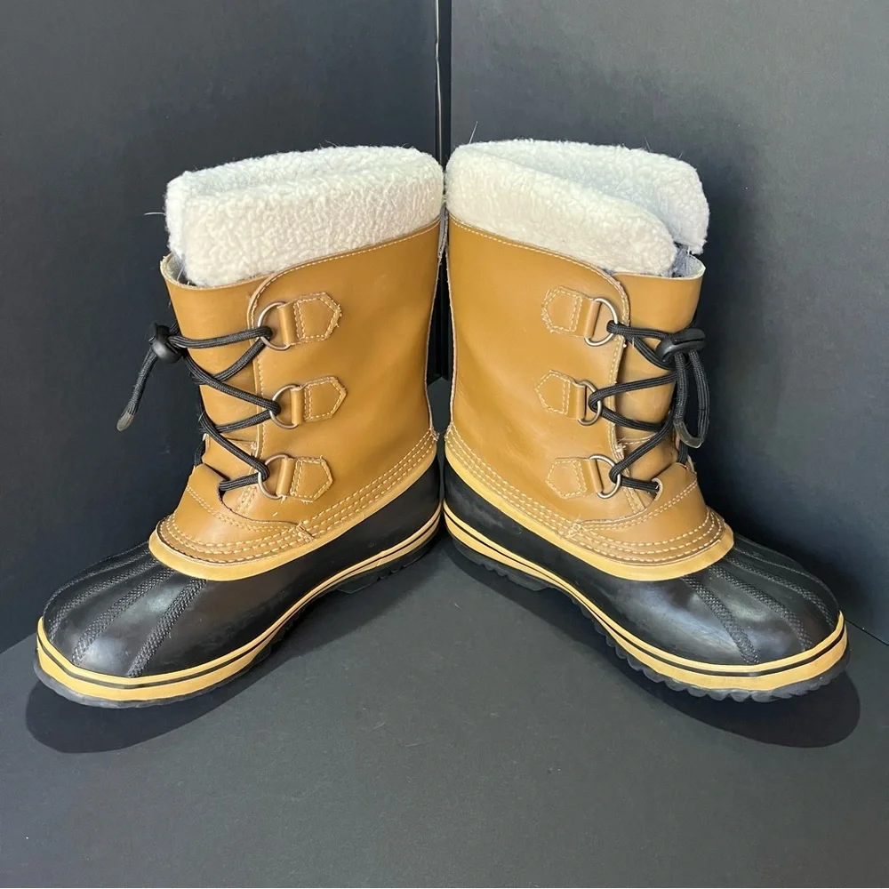 Sorel felt yoot