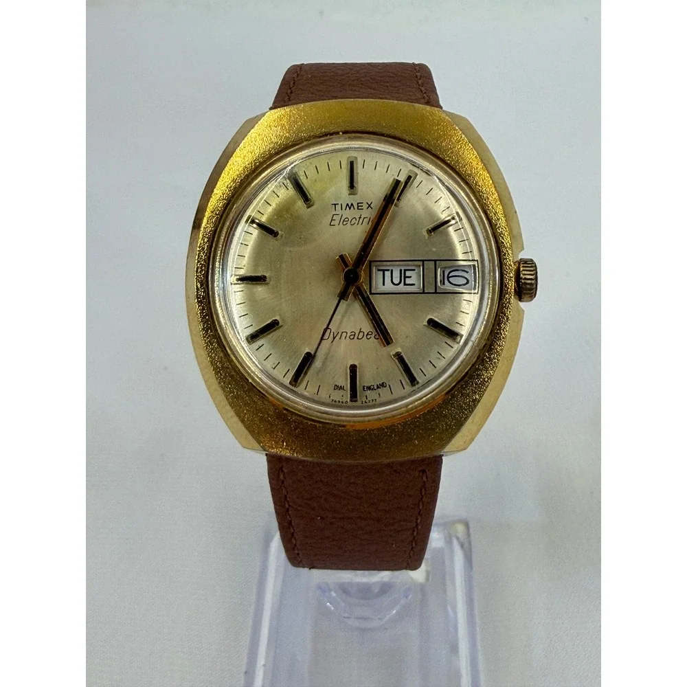 Vintage Timex Electric Dynabeat Gold Tone Day Date Watch 76960 26277 Mens Brown