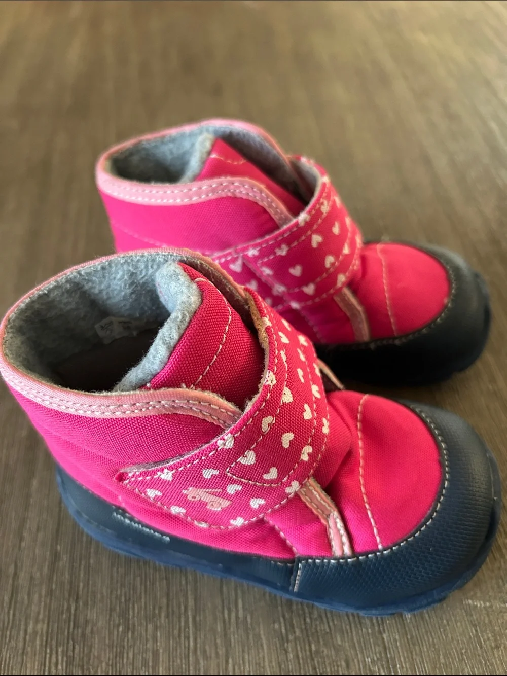 See Kai Run secure pink traction