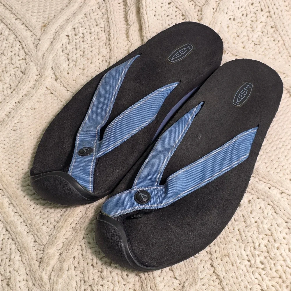 KEEN Waimea Toe Protect Flip Flops Blue Thong Sandals Mens 9.5 Excellent