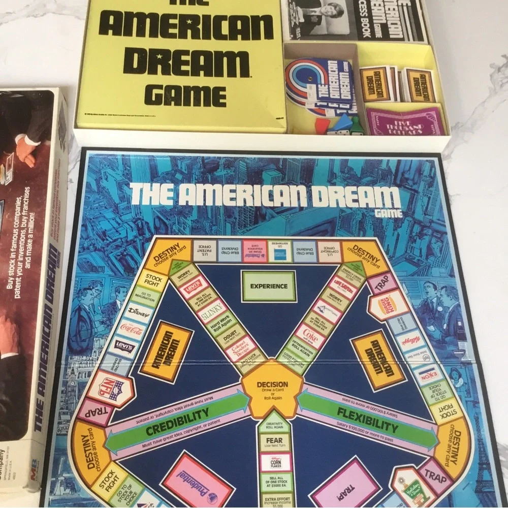 Milton Bradley american vtg
